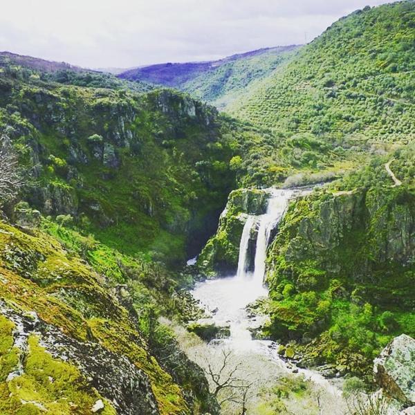 Vila Camino De Hierro Bermellar Exteriér fotografie